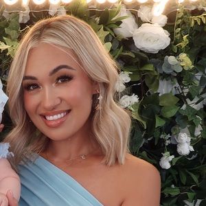 Meet your Posher, Kaleigh